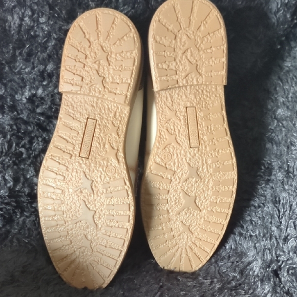 PIKOLINOS Cream and Brown Loafers - Picture 7 of 7